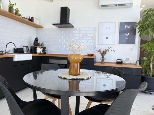 Dining - Vrbo Property (L-Imsida)