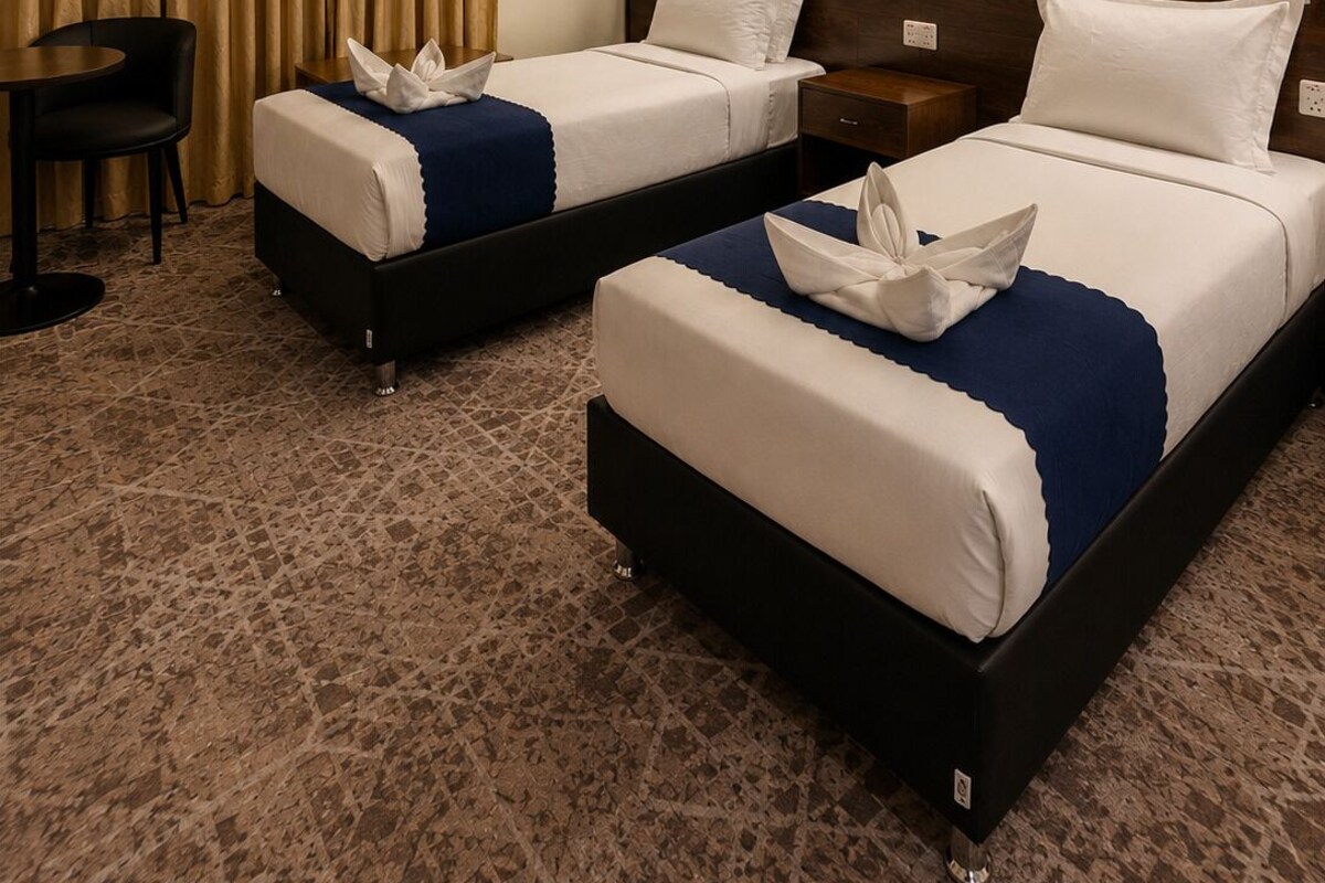 Basic Twin Room, City View | WiFi (free)