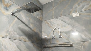 Bathroom - ​4-Min Walk to Beach, Private AC Room with Terrace (Trivandrum)