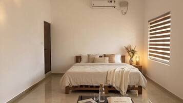 WiFi, bed sheets