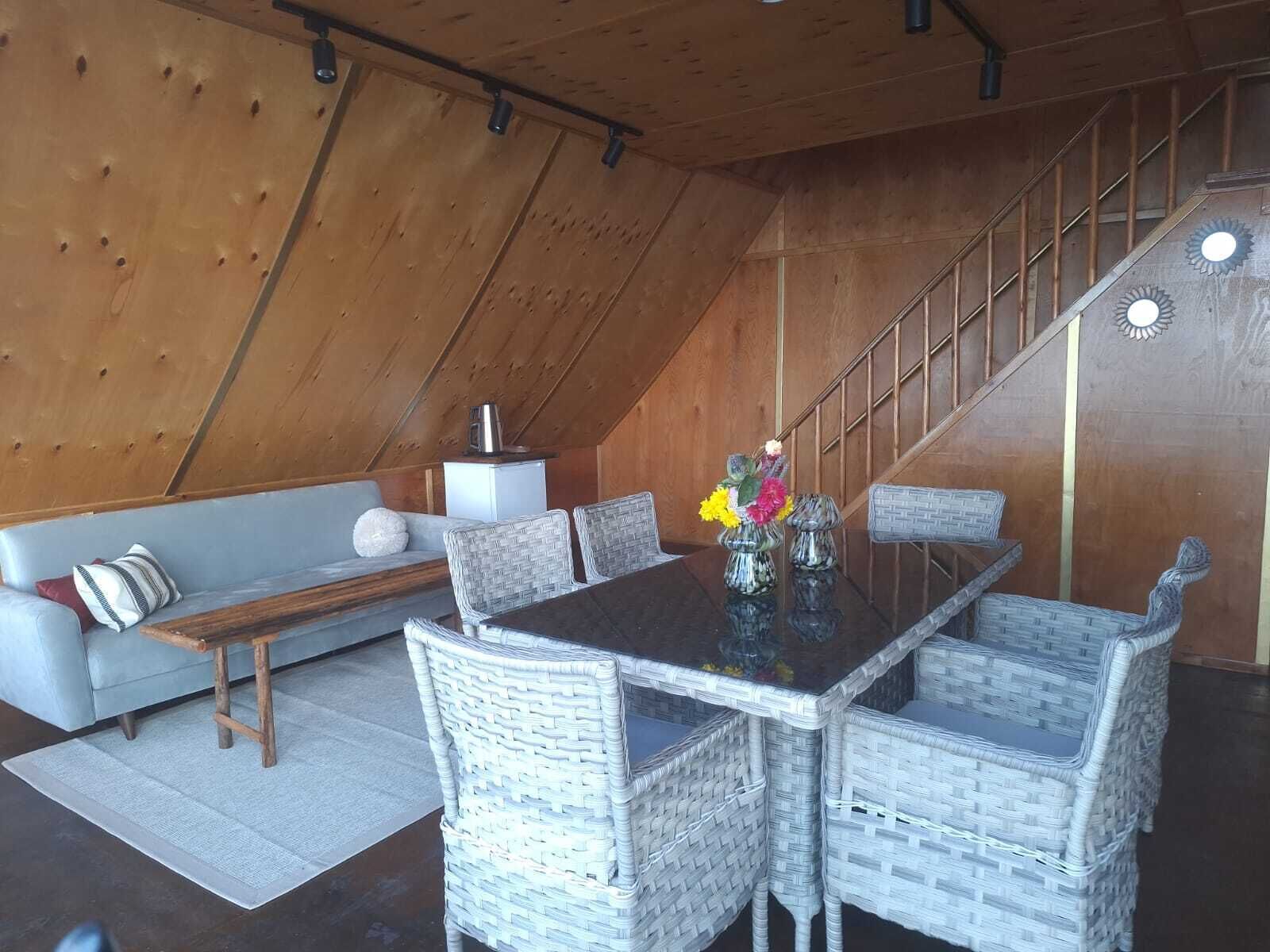 Family Bungalow, Sea View | Dining