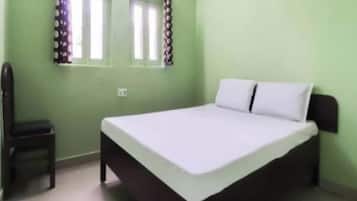 Basic Double Room, 1 Double Bed, Non Smoking, Housekeeping | Parking | Free self parking
