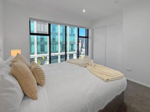 Room - Stylish Two Bedroom for a Christchurch Getaway (Christchurch)