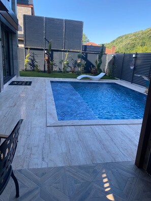 Outdoor pool - Sapanca Taymaz Villaları (Sapanca)