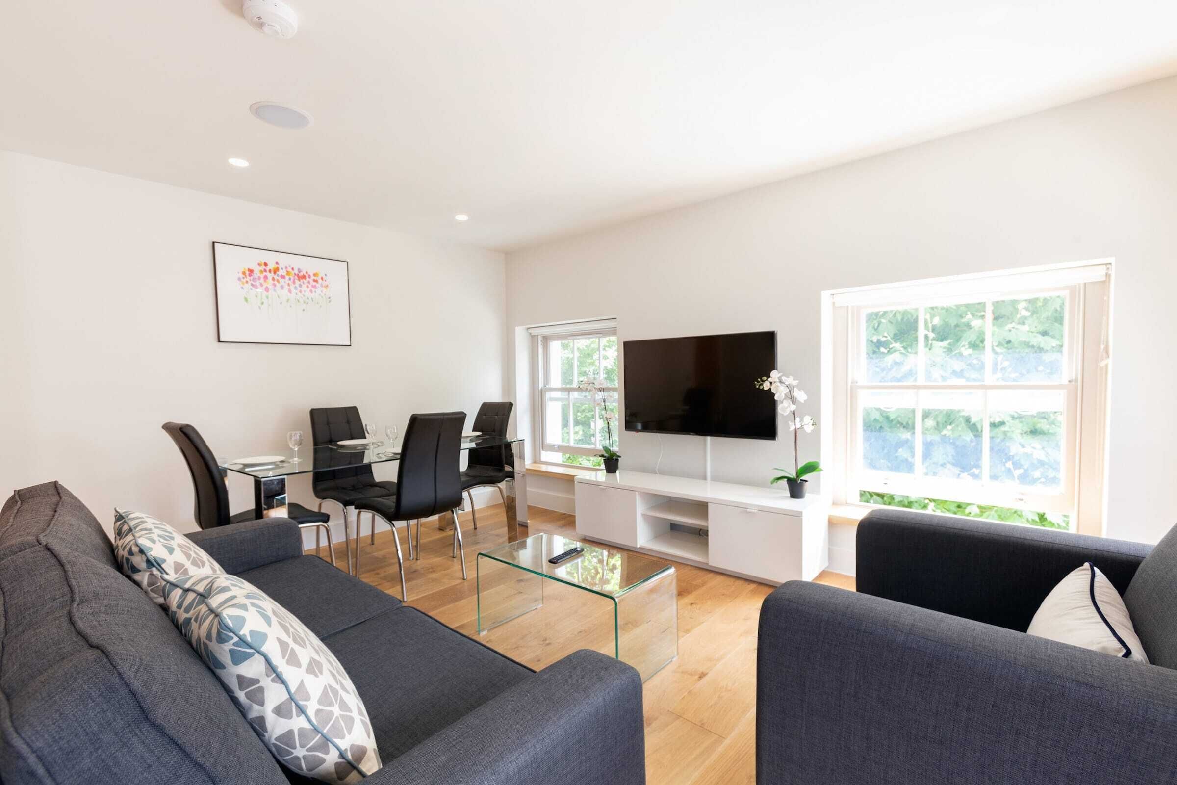 Smart TV, offices