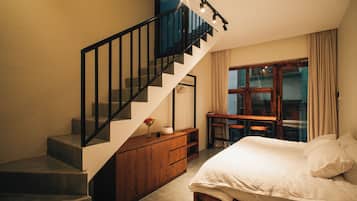 3 bedrooms, iron/ironing board, WiFi