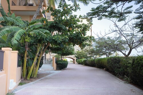Bloomfields 3BR plus Maid Mina Al Fajer