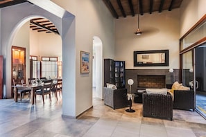 Dining - Casa Lucila Hotel Boutique (Mazatlán)