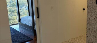 Perth Hills Retreat | City Views | Luxury Beds