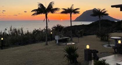Enjoy a Stunning Sunset from the Observation Deck | A Luxurious Villa for Exclusive Use Where You Can Also Enjoy a BBQ