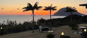 Enjoy a Stunning Sunset from the Observation Deck | A Luxurious Villa for Exclusive Use Where You Can Also Enjoy a BBQ
