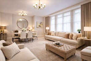 Living area - Luxury 3-Bedroom, 3-Bathroom Apartment in Westminster (London)