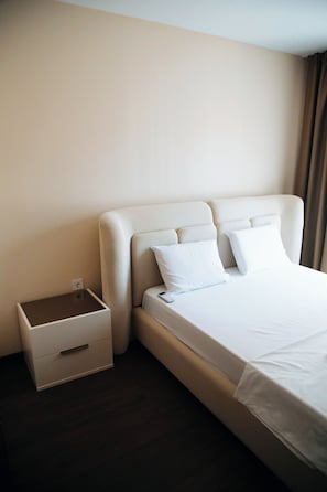 Apartamento Deluxe, vistas a la montaña | Sistema de insonorización, tabla de planchar con plancha, wifi gratis