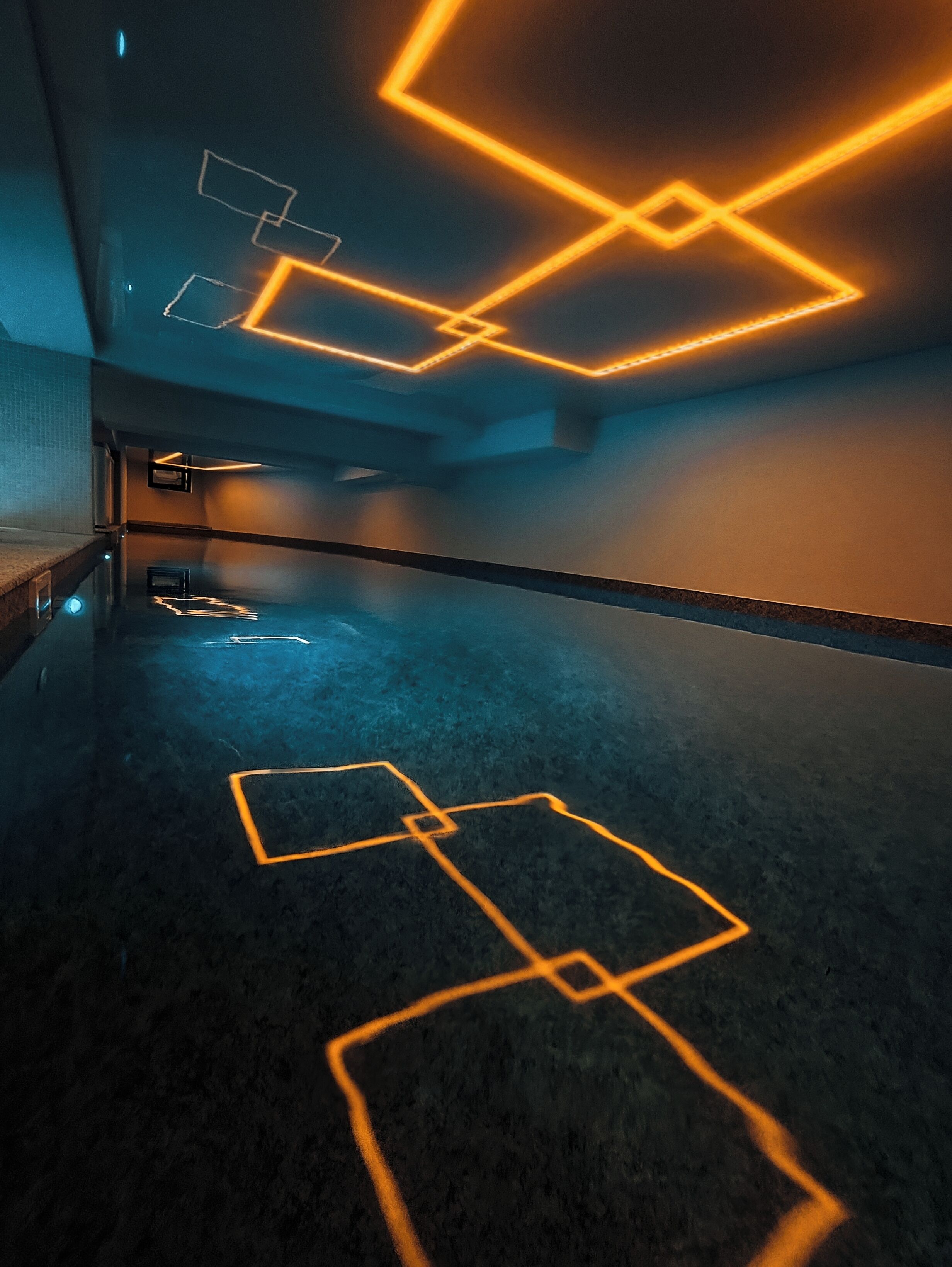Una piscina techada