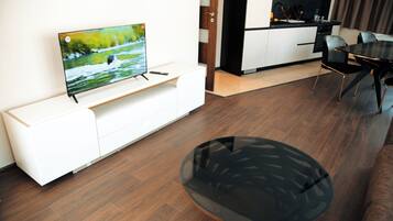 Deluxe Apartment, Mountain View | Interior