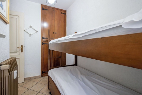 Lit, Chambre, Bois, Drap De Lit, Design Intérieur, Sol, Meubles, Literie, Sol, Plafond