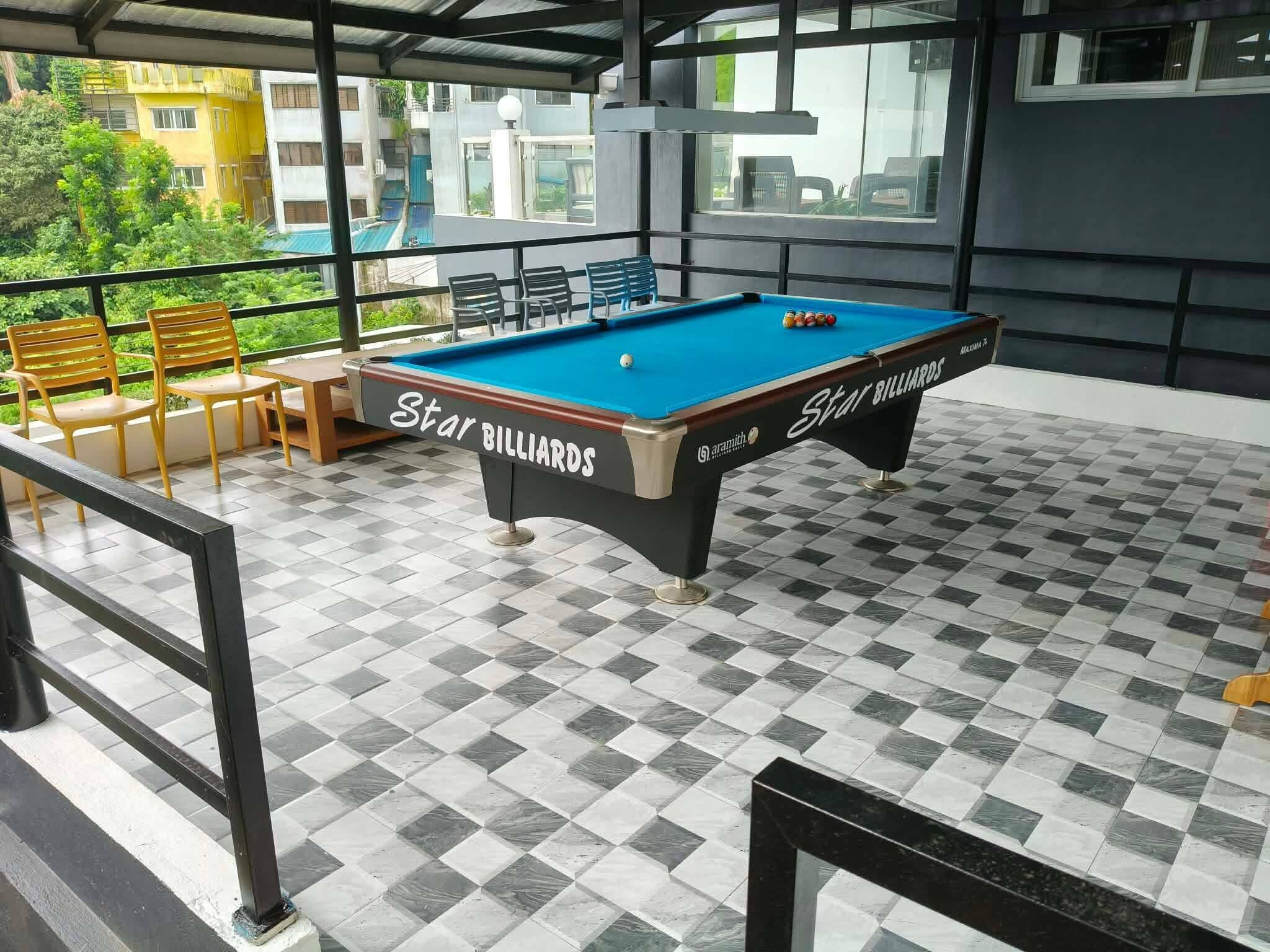 Apartment, 4 Bedrooms, Smoking, Balcony | Property grounds