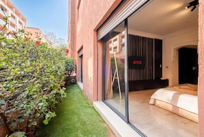 Appartement, balkon, uitzicht op stad | Terrein van de accommodatie