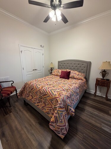 Cozy 1-bedroom apartment in  Historic Downtown Tifton with AC and Patio View
