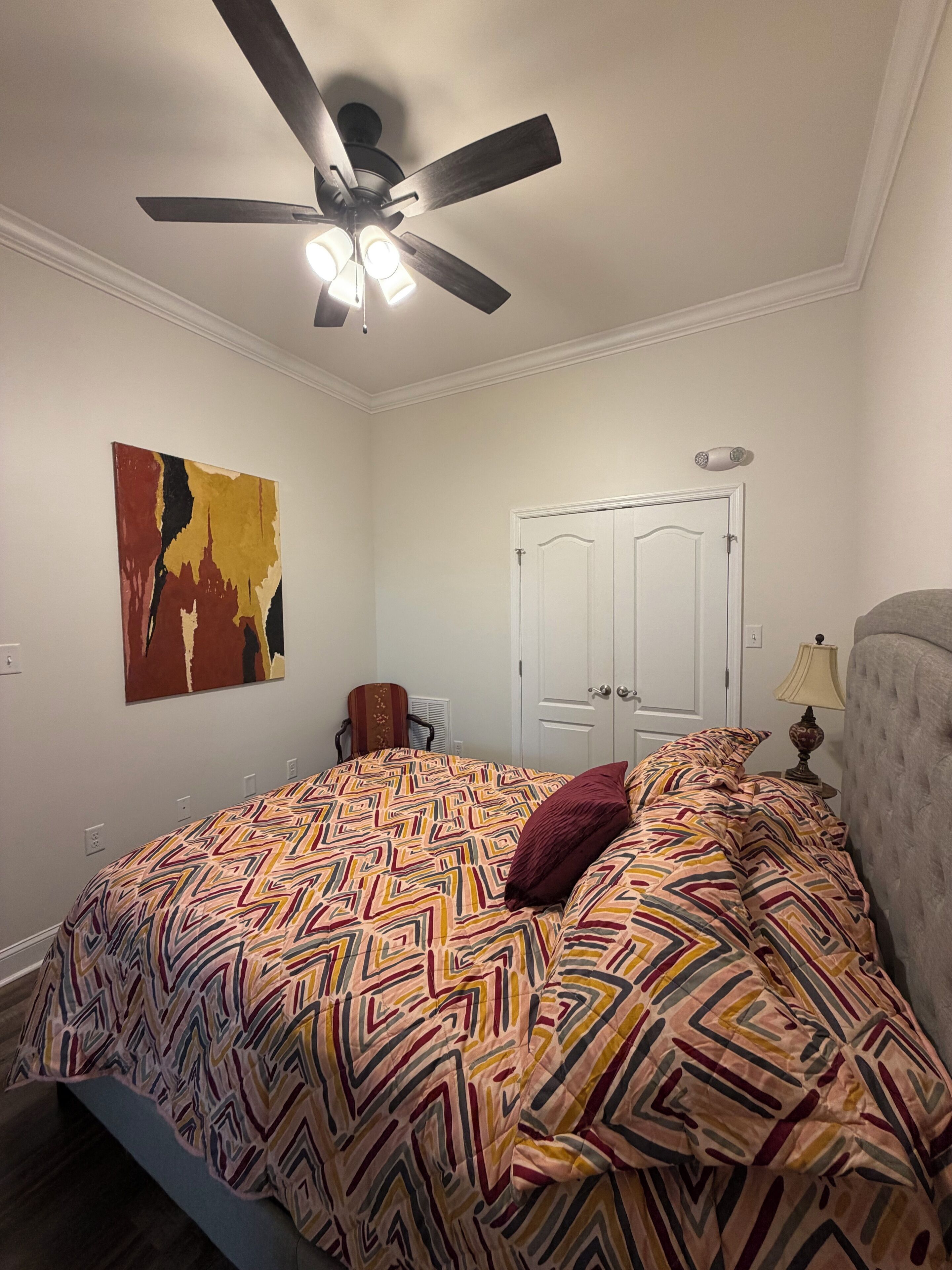 1 chambre, fer et planche à repasser, Wi-Fi, draps fournis