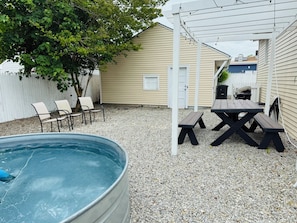 Outdoor dining - Chic, coastal, pet-friendly retreat located in Lower Township, NJ. (Lower Township)