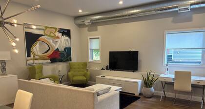 Furnished 2-Bedroom in Wellington Village | 30+ Day Stays**
