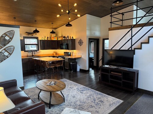 3-bedroom house in downtown Copper Harbor with AC