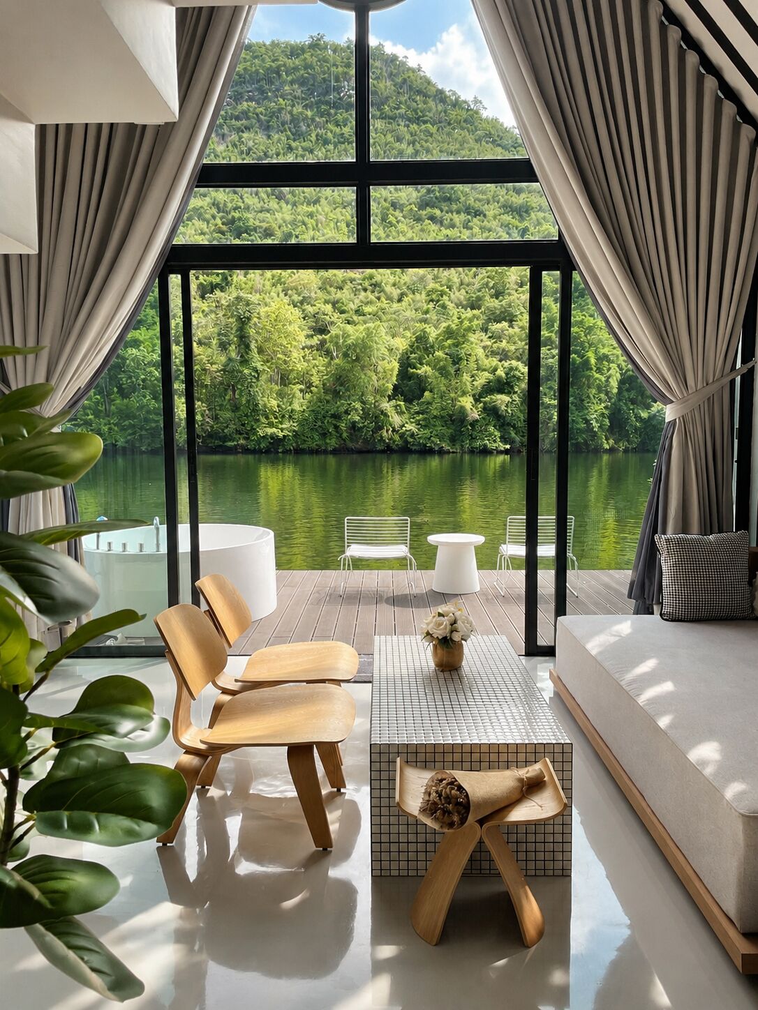 Deluxe Suite, Balcony, River View | Interior