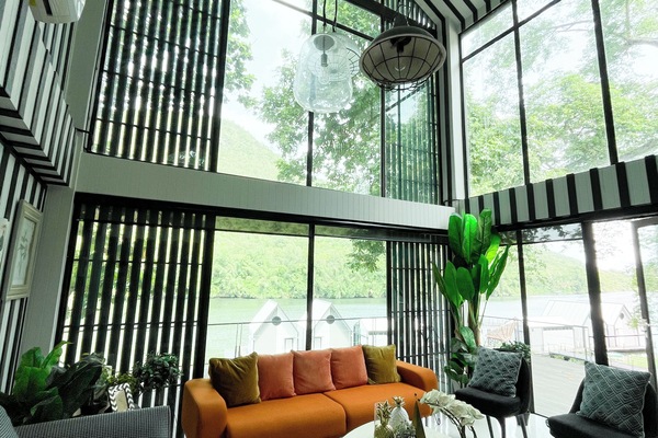 Family Double Room, Balcony, River View | Interior