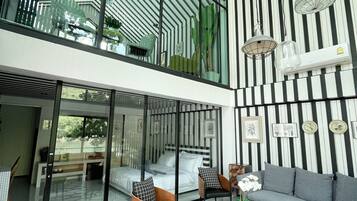 Family Double Room, Balcony, River View | Interior