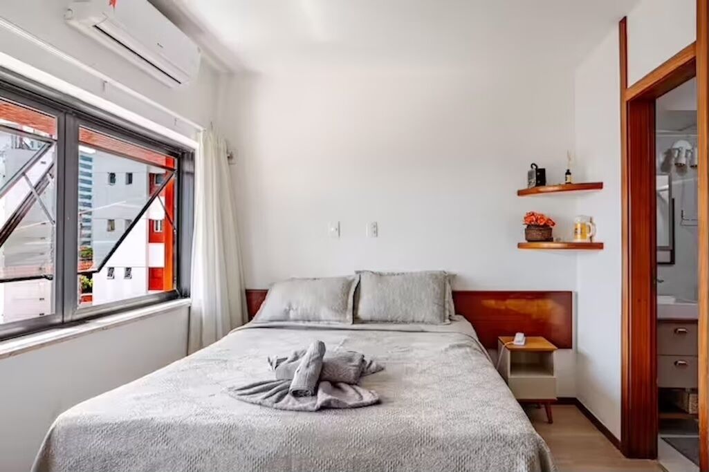 Ferros/tábuas de passar roupa, Wi-Fi, roupa de cama