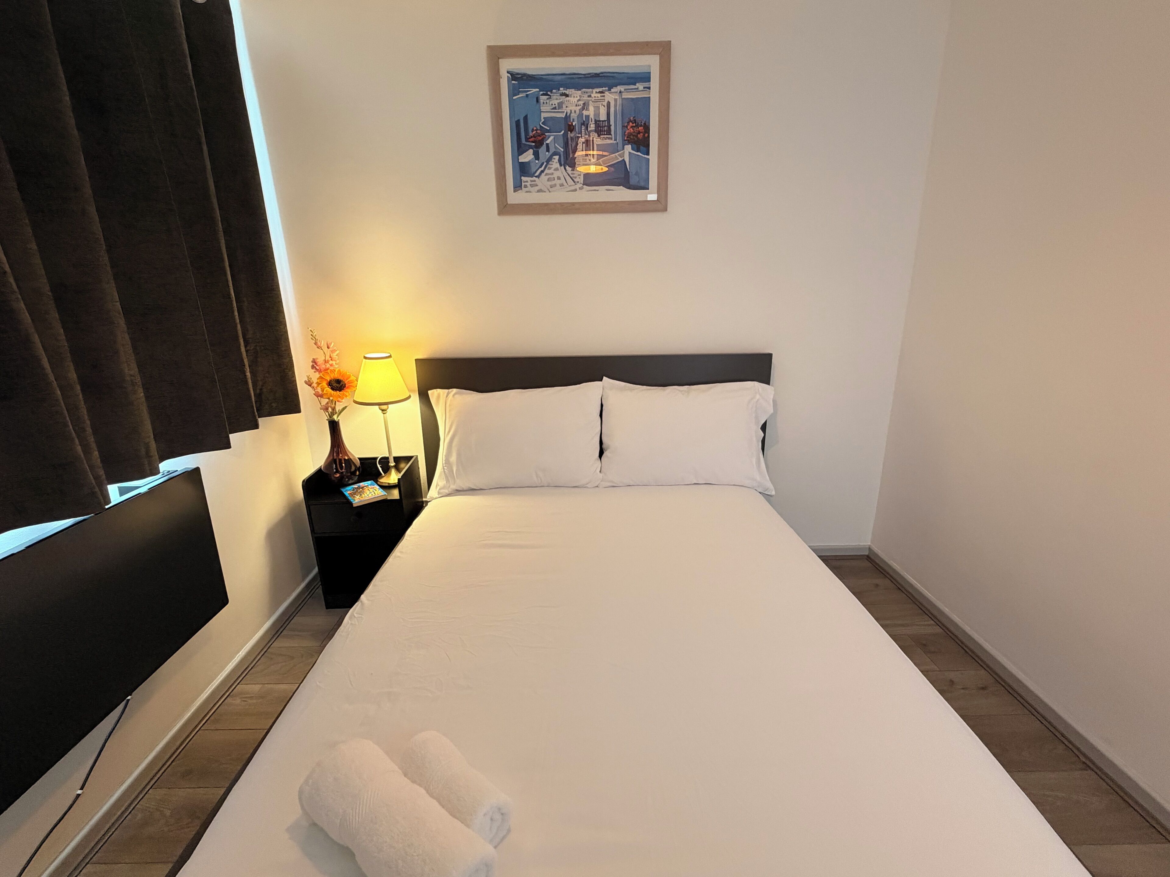 Iron/ironing board, WiFi, bed sheets