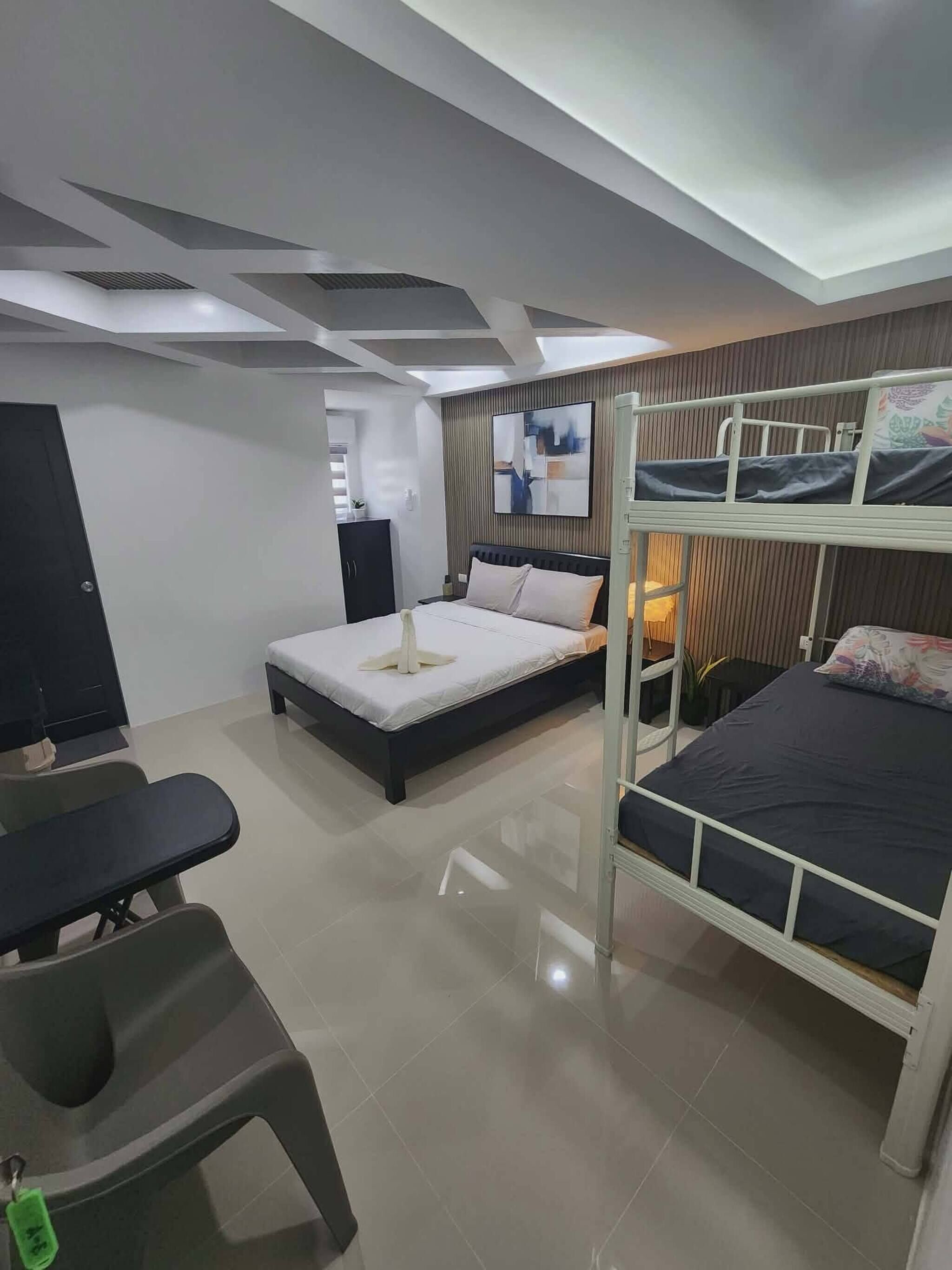 Apartment, 5 Bedrooms, Smoking, Balcony | 5 bedrooms