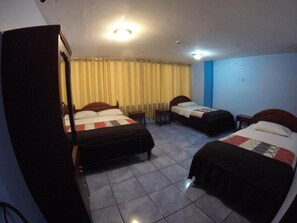 Unclassified image, 5 of 6, button - Hostal bolaris (Quito)