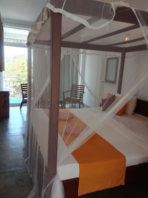 Deluxe Double Room, Balcony, Ocean View | WiFi (free), bed sheets - Seals Harbour Hotel (Weligama)