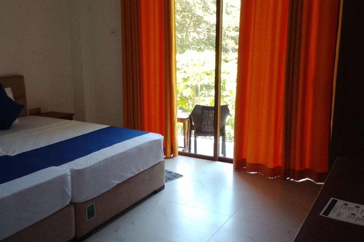 Superior Triple Room, Balcony, Garden View