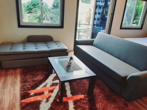 Avana Hills Tagaytay Holiday Villa