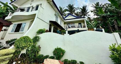 Avana Hills Tagaytay Holiday Villa