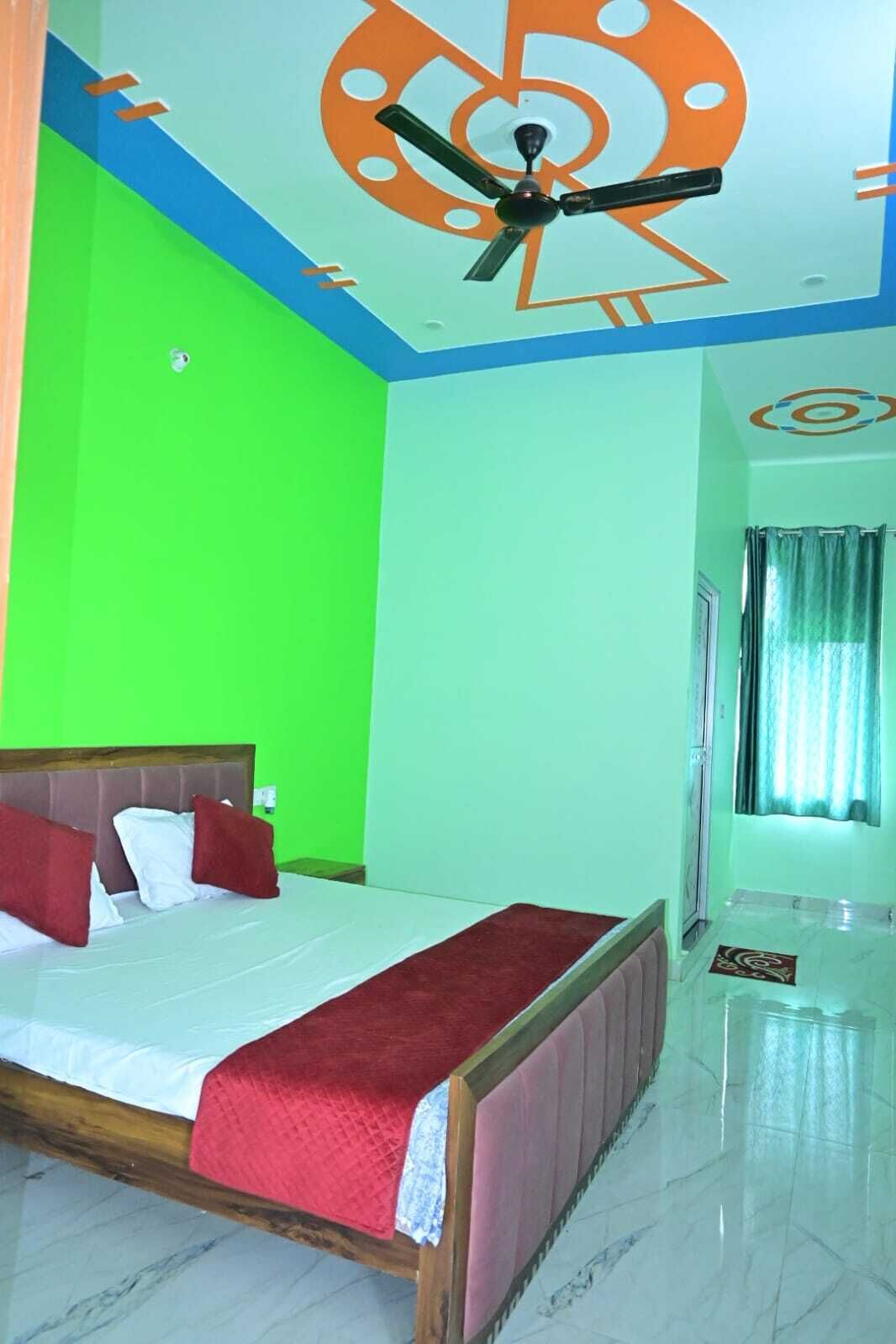 In-room safe, iron/ironing board, WiFi (free)