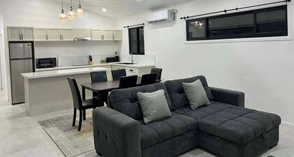 CJ Talofa Lava 3BR Villa - Historic Lava Fields Island Getaway
