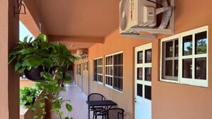 Ảnh chưa phân loại, 5 trong số 8 ảnh, nút