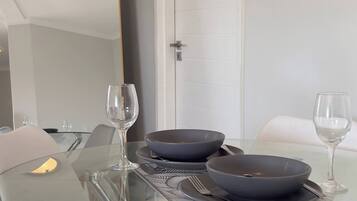 Departamento, 2 habitaciones, balcón | Comedor