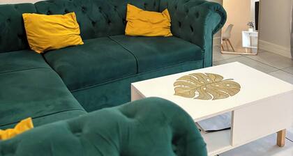Luxurious 2-bedroom Apartment in Pretoria With Pool Access