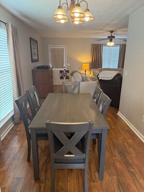 Unclassified image, 2 of 15, button - 2-Bedroom Condo in Starkville - Perfect for Game Days & Getaways!! (Starkville)