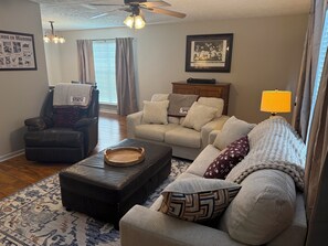 Unclassified image, 3 of 15, button - 2-Bedroom Condo in Starkville - Perfect for Game Days & Getaways!! (Starkville)