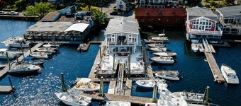 Stay at the Marina (Gloucester)