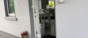 Modern 2-Bed Escape, Cashel, Aherlow & Galtees