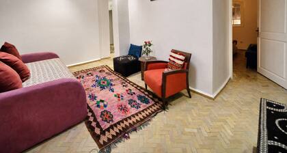 Beautiful, quiet house in Marrakech, 7 bedrooms, pool, and live-in cook