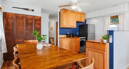 Camp Haven | Sandpiper Cottage | 4BR Beachfront | Glen Lake