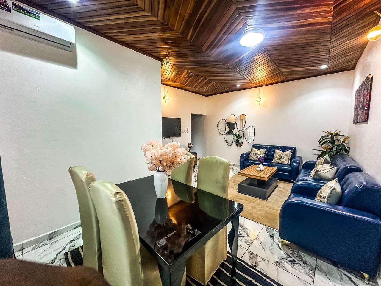 Luxury Apartment, City View | Interior